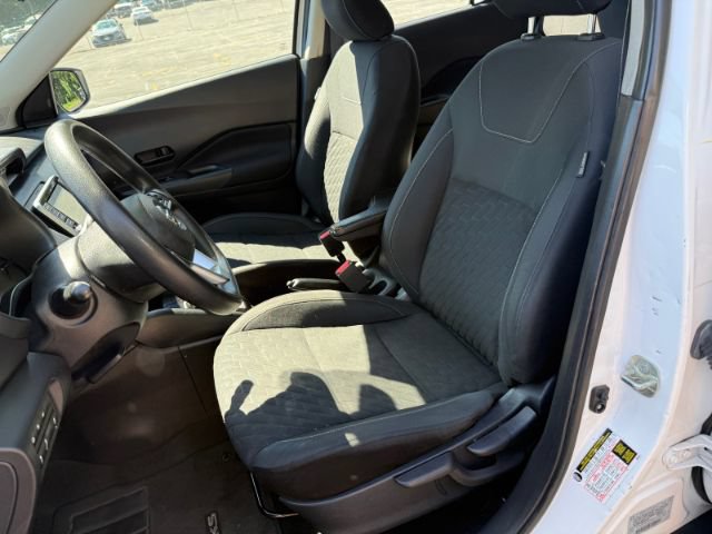 Used 2021 Nissan Kicks S FWD image 6