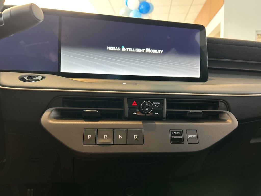 New 2026 Nissan Leaf SV+ w/ Floor Mat Package (SV+) image 31