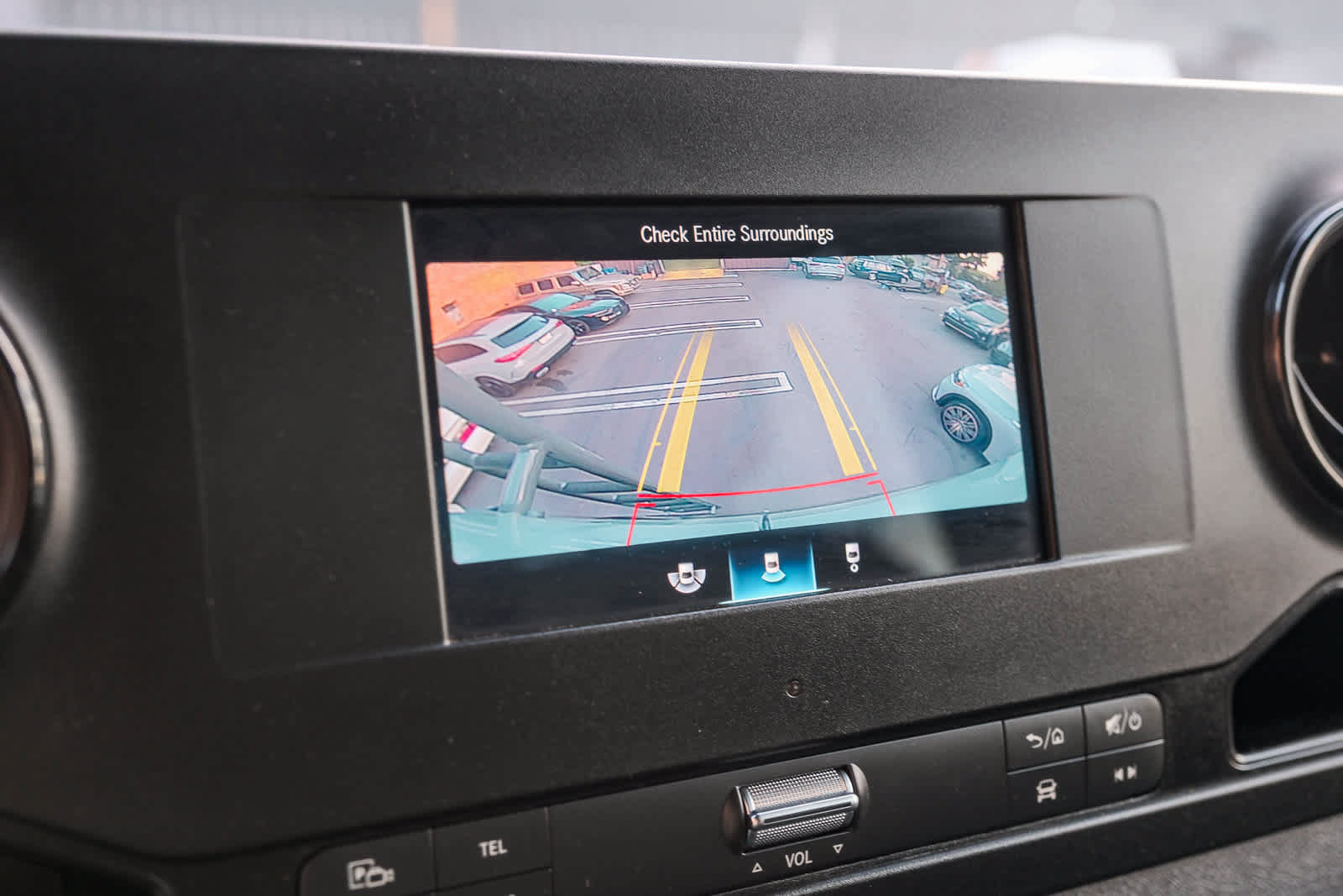 Used 2024 Mercedes-Benz Sprinter 2500 w/ Acoustic Package image 75