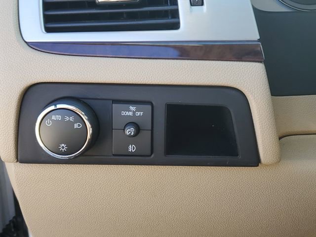 Used 2012 Cadillac Escalade Premium image 21