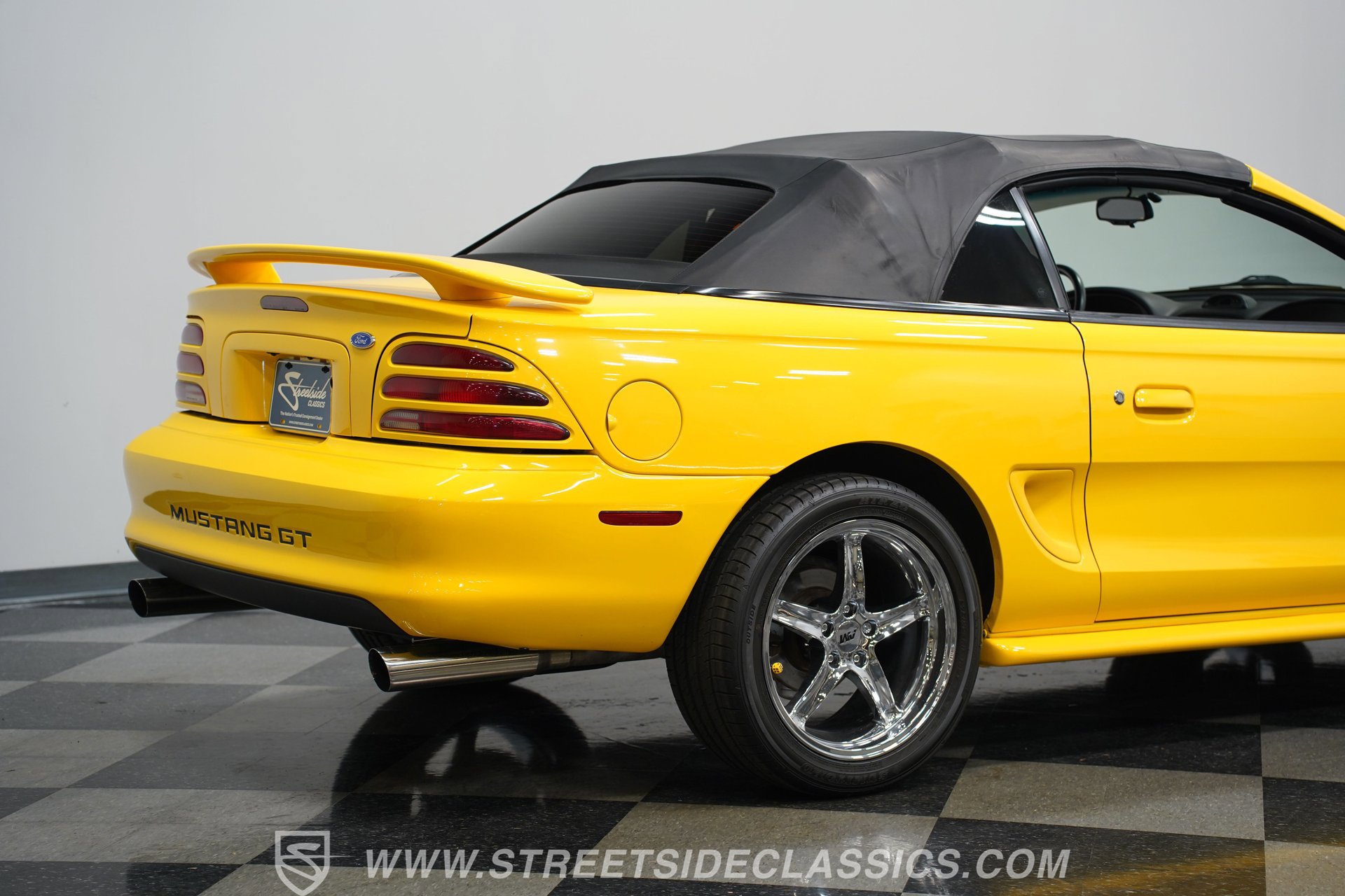 Used 1995 Ford Mustang GT RWD image 25