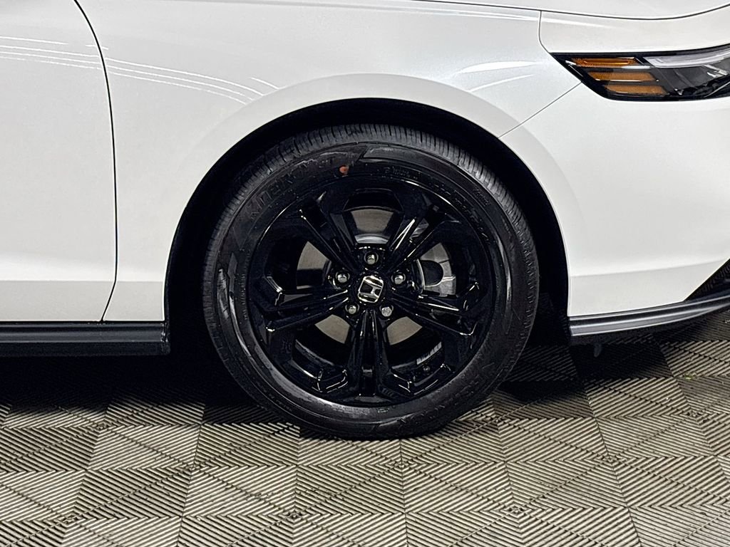 New 2025 Honda Accord SE image 24