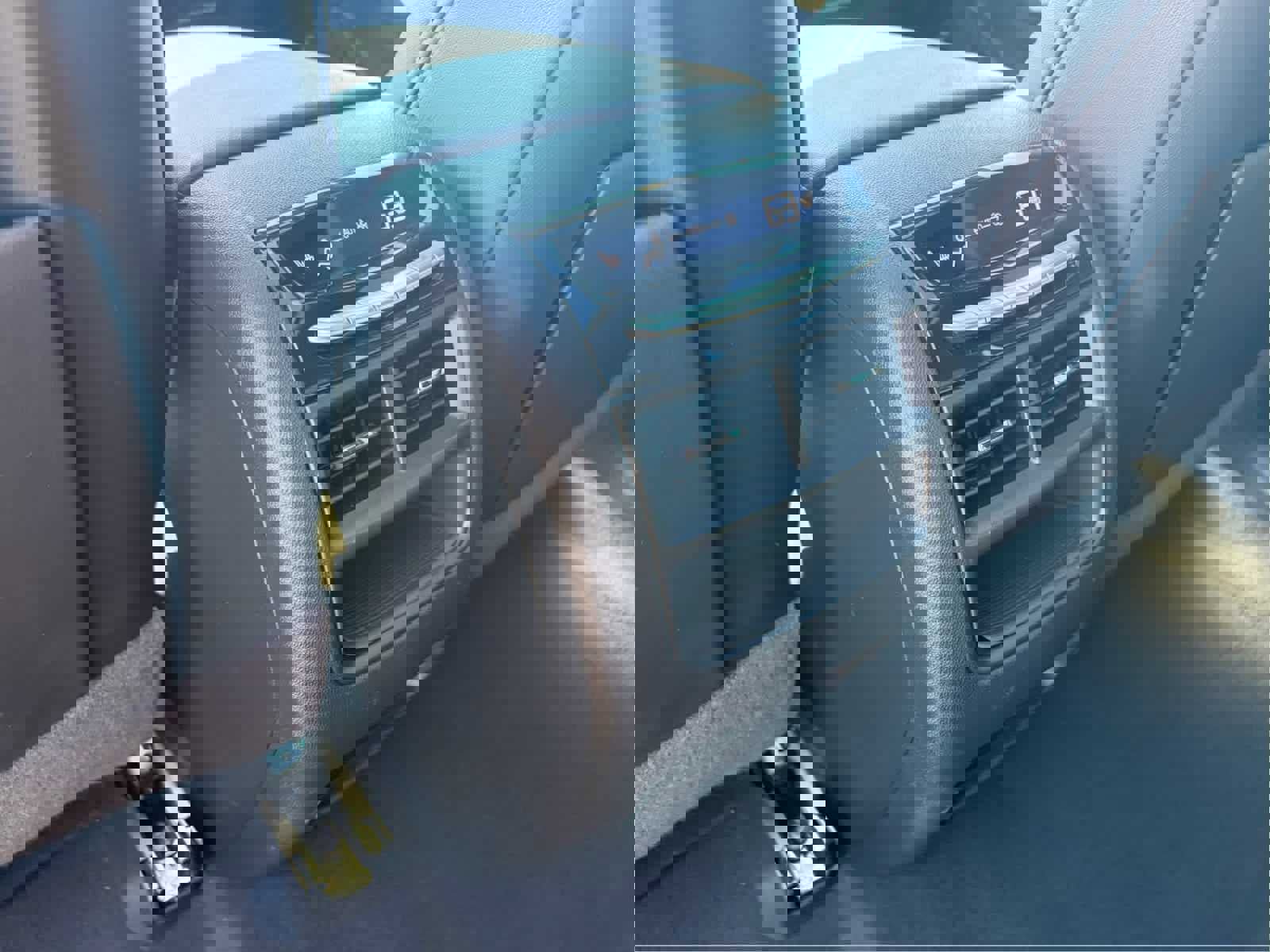 Used 2022 Cadillac XT5 Premium Luxury w/ Technology Package image 26