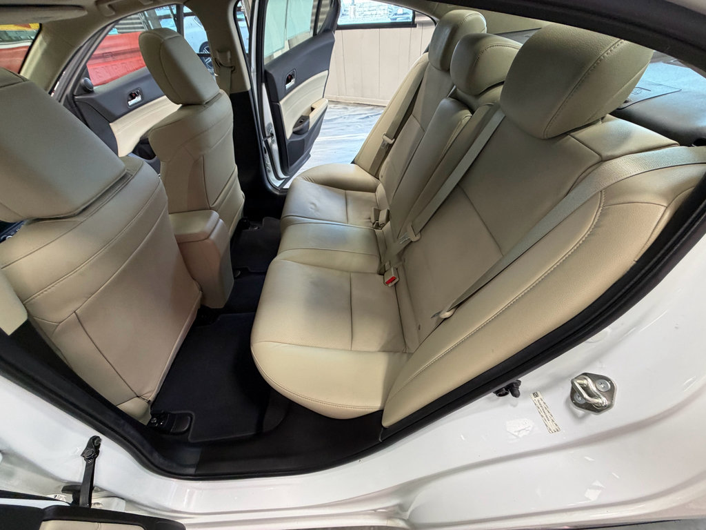 Used 2017 Acura ILX FWD image 50