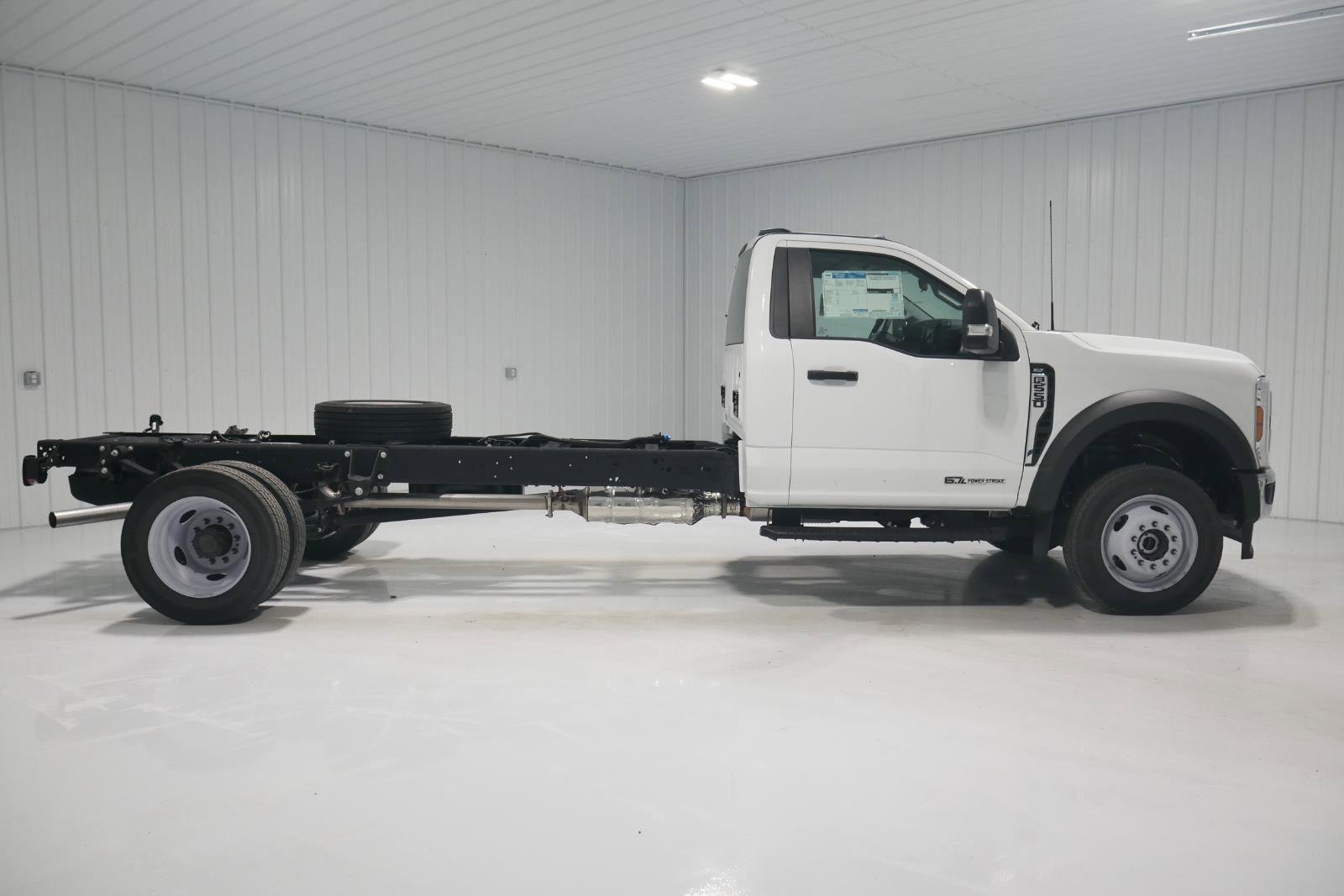 New 2024 Ford F550 4x4 Regular Cab Super Duty w/ XLT Value Package image 9