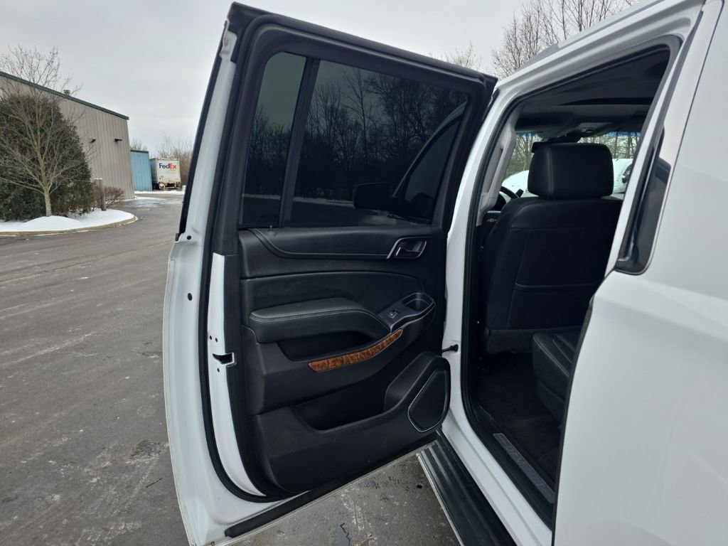 Used 2017 Chevrolet Suburban Premier image 33