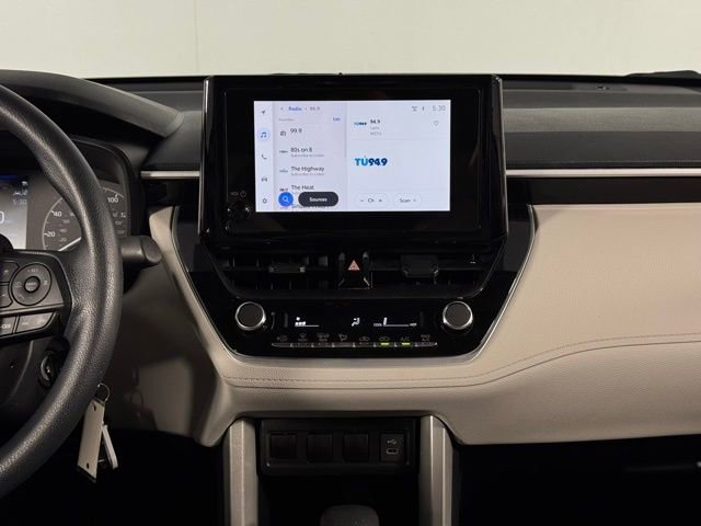 Used 2024 Toyota Corolla Cross L image 21