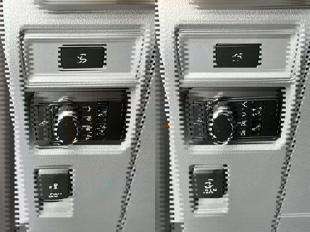 New 2023 Ford F150 Lightning Pro image 31