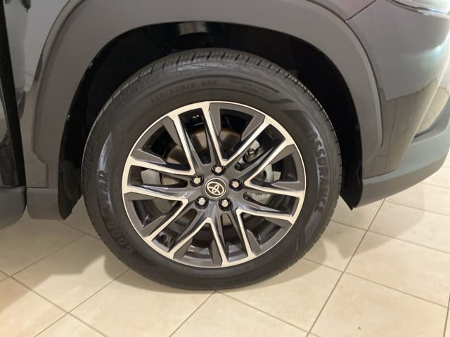 Used 2026 Toyota Corolla Cross XLE w/ Convenience Package AWD/4WD image 29