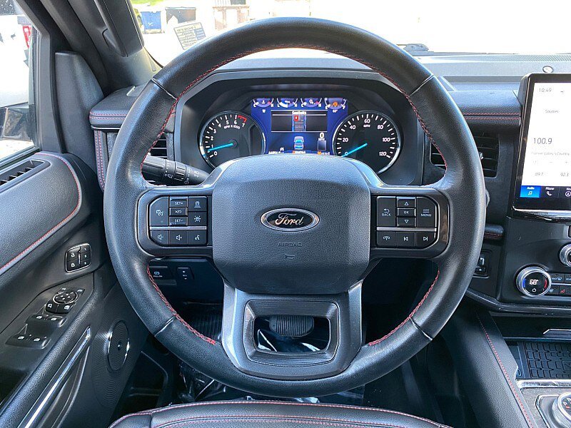 Used 2023 Ford Expedition Limited AWD/4WD image 18