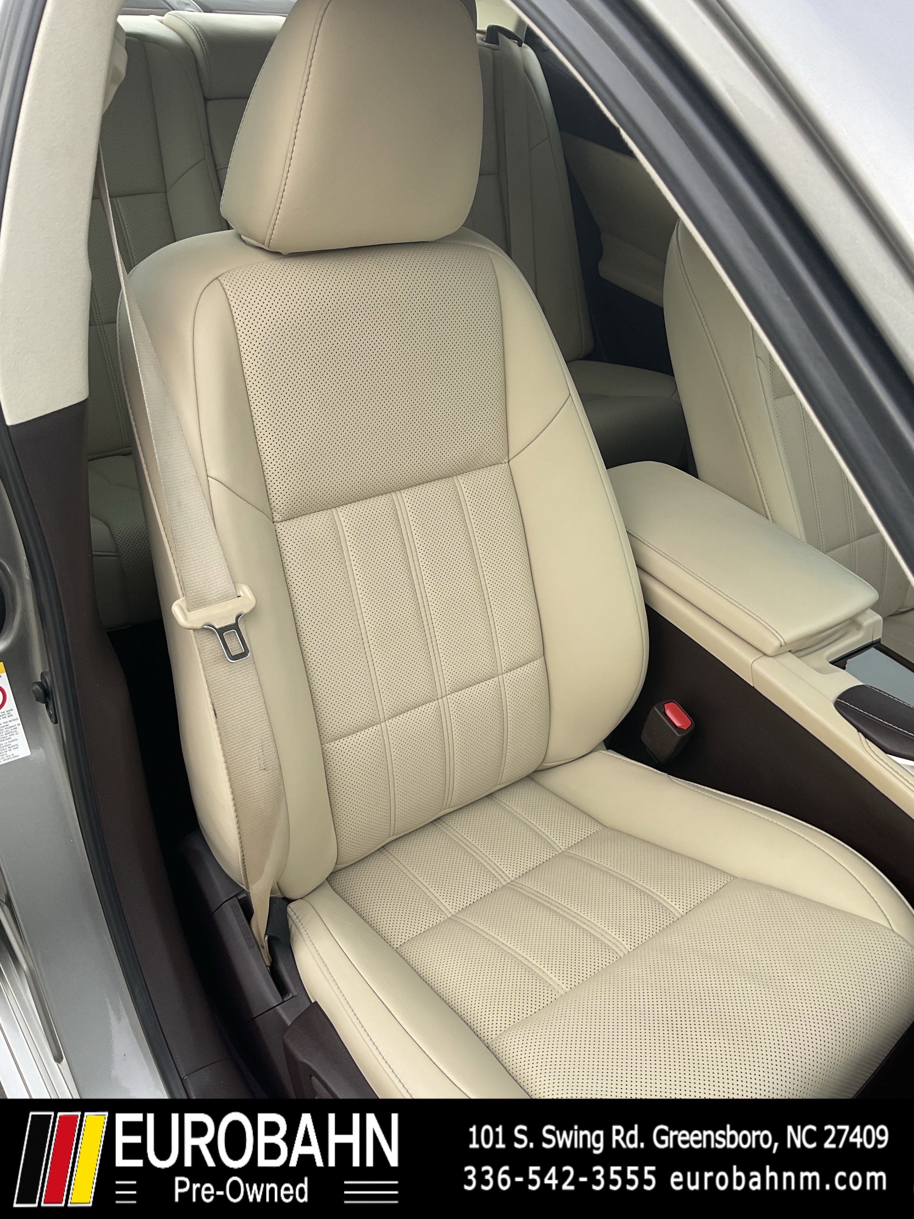 Used 2016 Lexus ES 350 w/ Ultra Luxury Package image 19