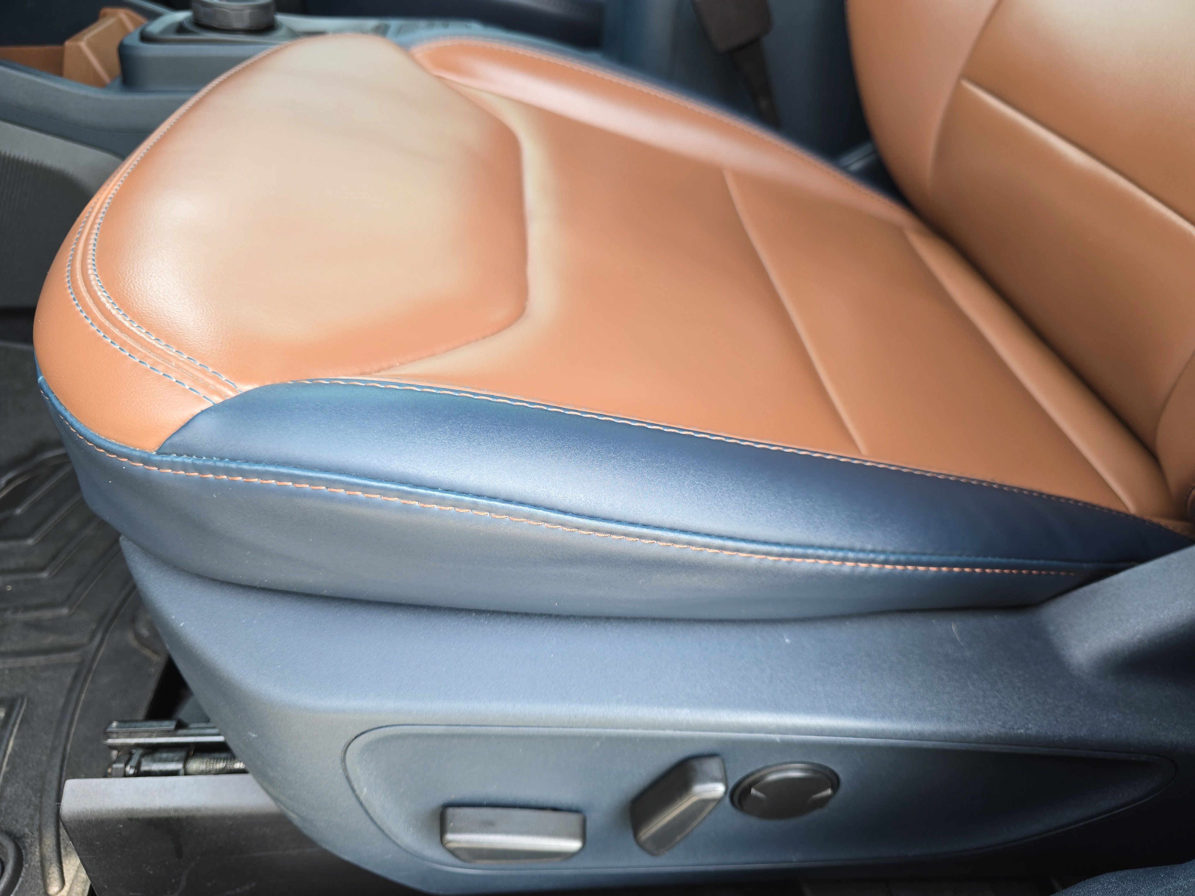 Used 2022 Ford Maverick Lariat w/ Lariat Luxury Package FWD image 29