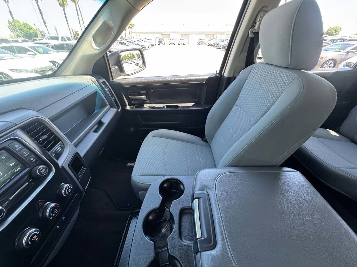Used 2015 RAM 1500 Express AWD/4WD image 33