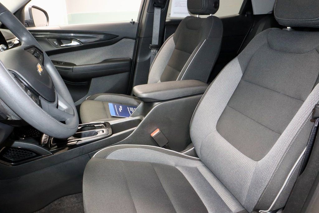 Used 2025 Chevrolet TrailBlazer LT image 26