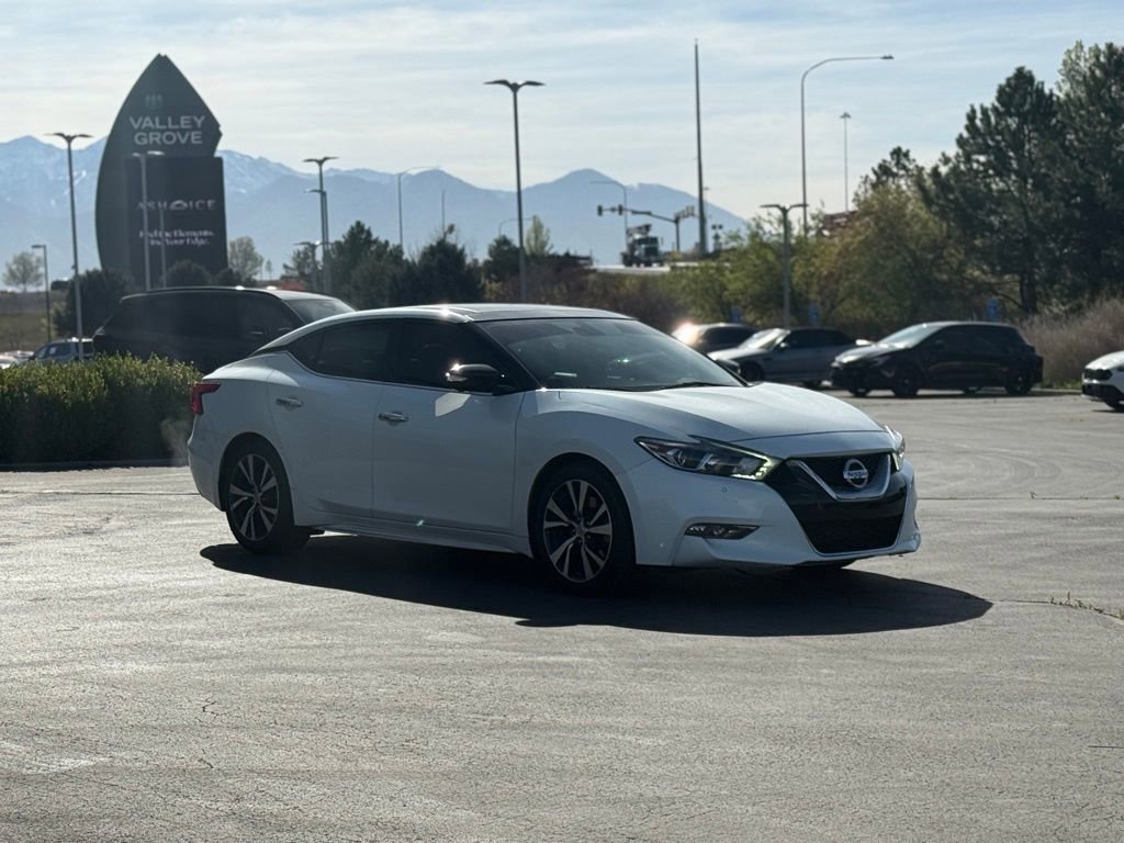 Used 2017 Nissan Maxima Platinum image 3