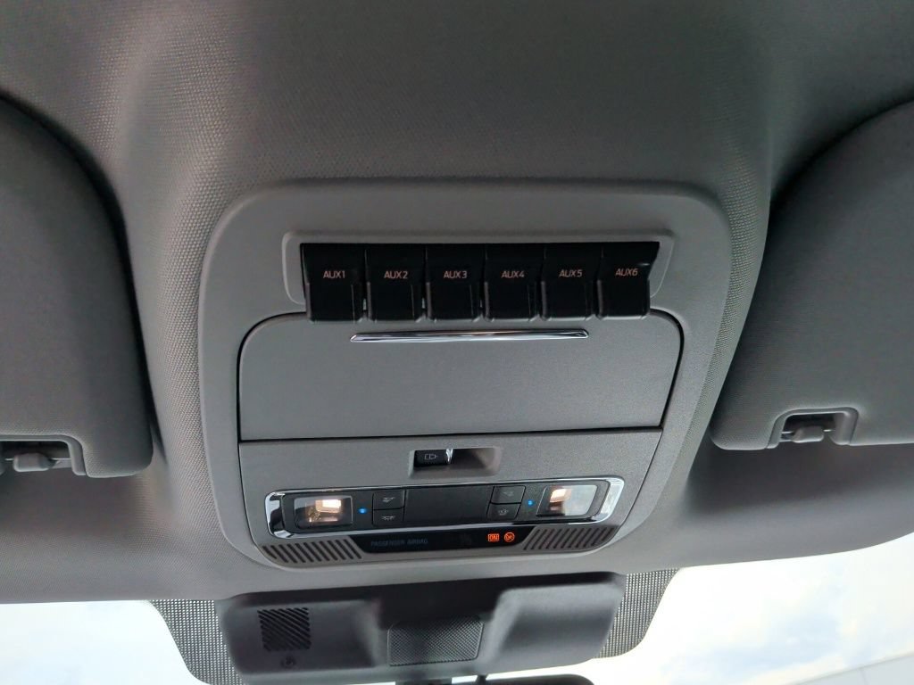 New 2026 Ford F350 Lariat w/ Lariat Premium Package AWD/4WD image 23