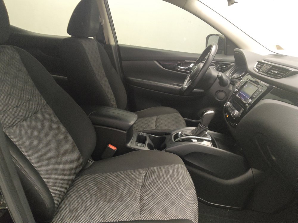 Used 2021 Nissan Rogue Sport SV FWD image 21