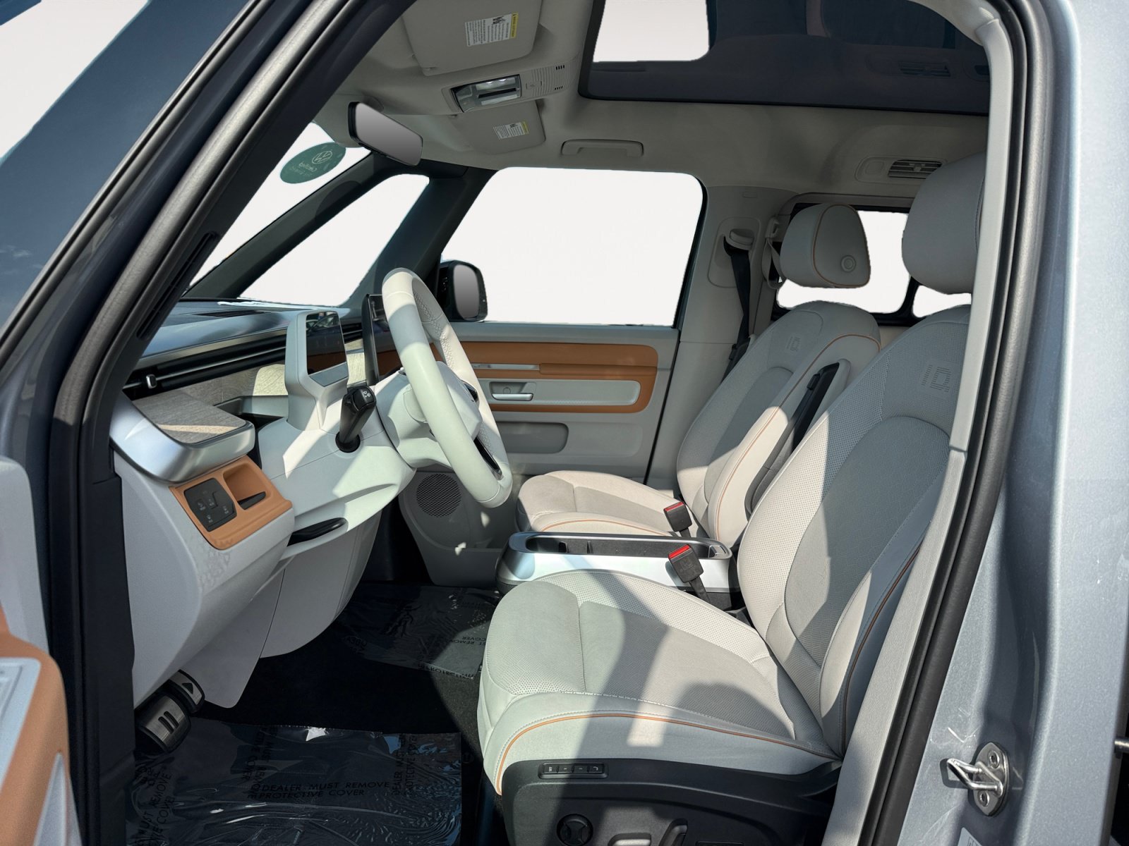 Certified 2025 Volkswagen ID. Buzz 1st Edition RWD image 10