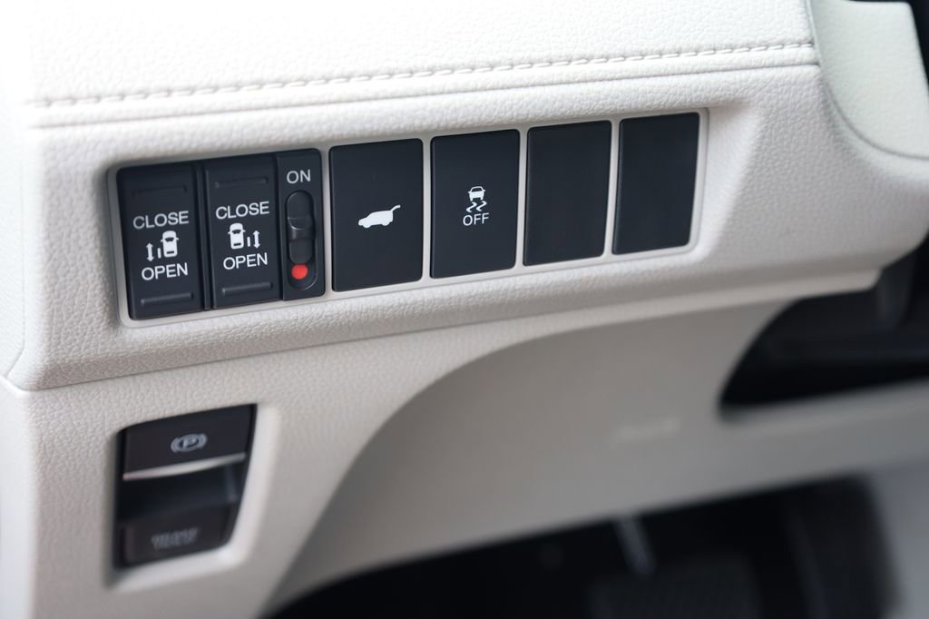 New 2026 Honda Odyssey EX-L image 14