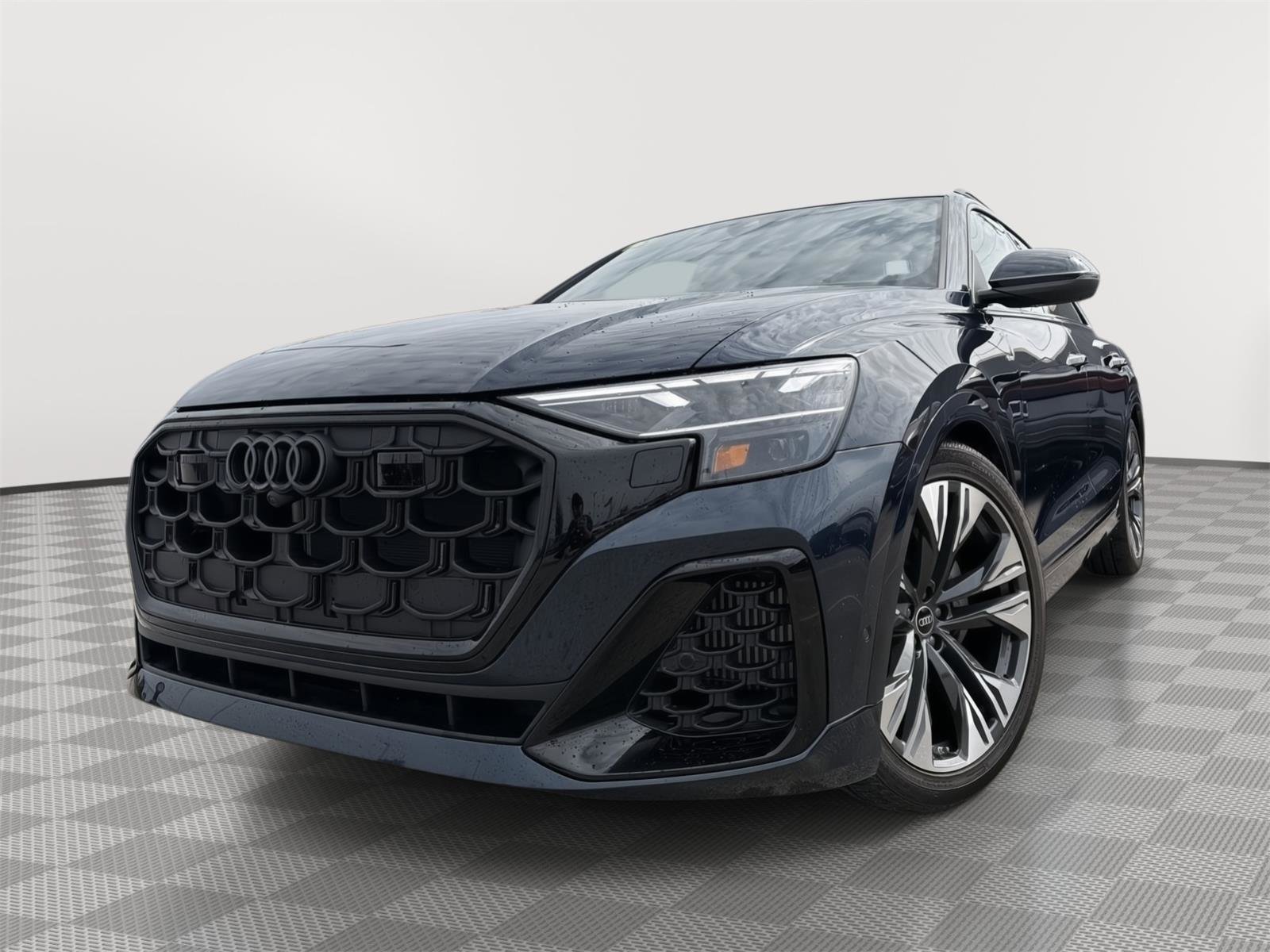 Used 2025 Audi Q8 Premium Plus w/ Premium Plus Package AWD/4WD image 1