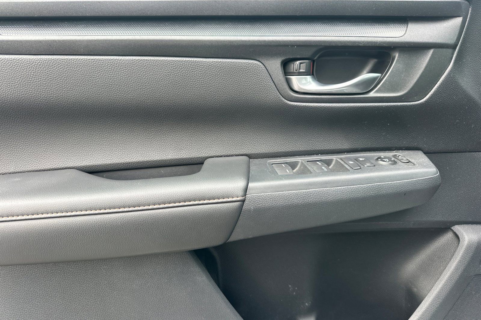 Used 2024 Honda CR-V Sport image 11