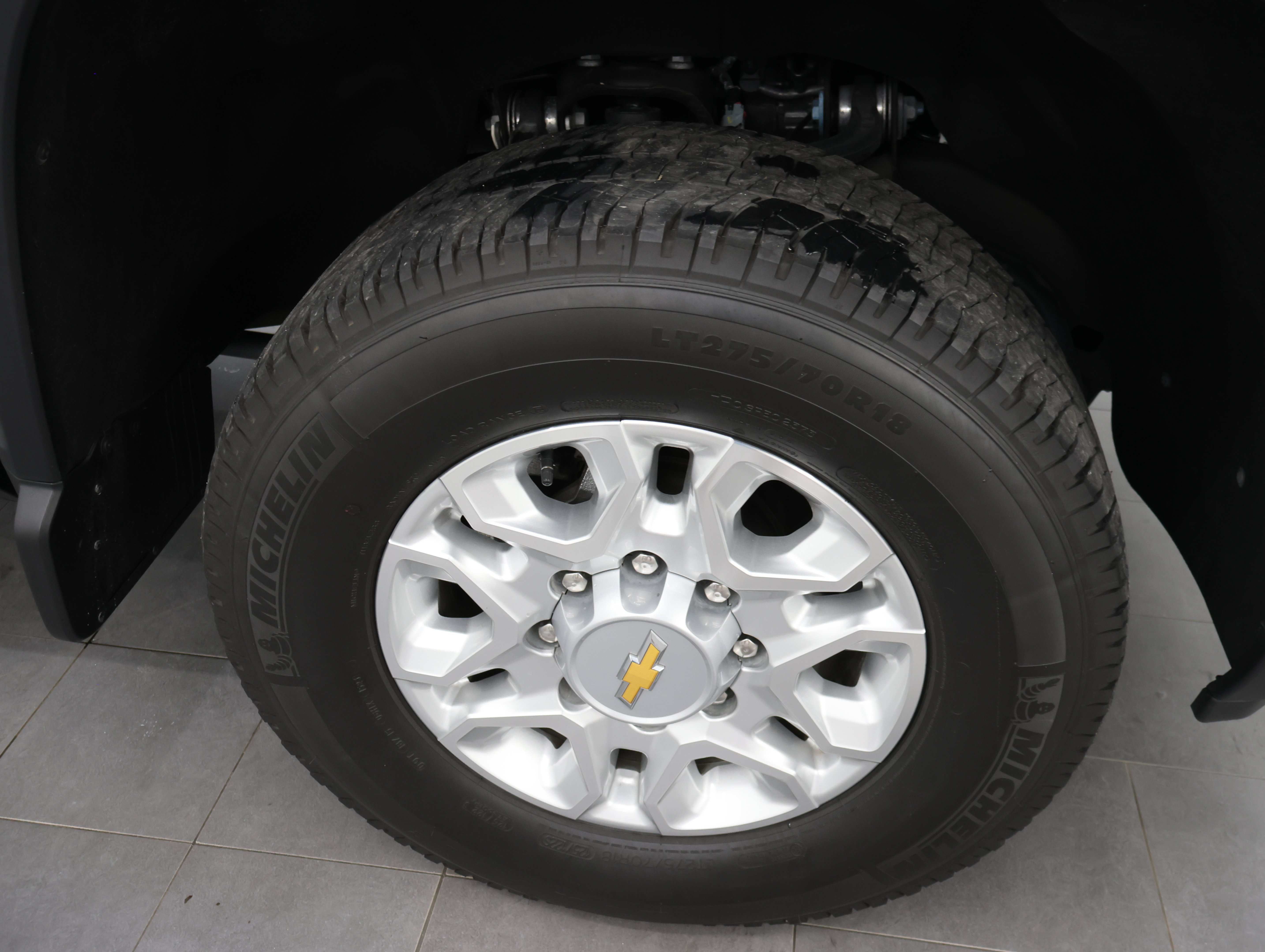 Used 2024 Chevrolet Silverado 2500 LTZ w/ LTZ Premium Package AWD/4WD image 3