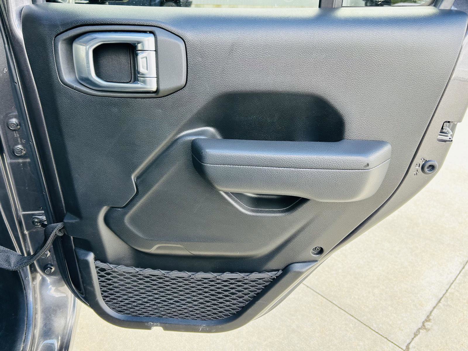 Used 2022 Jeep Wrangler Unlimited Sport image 24