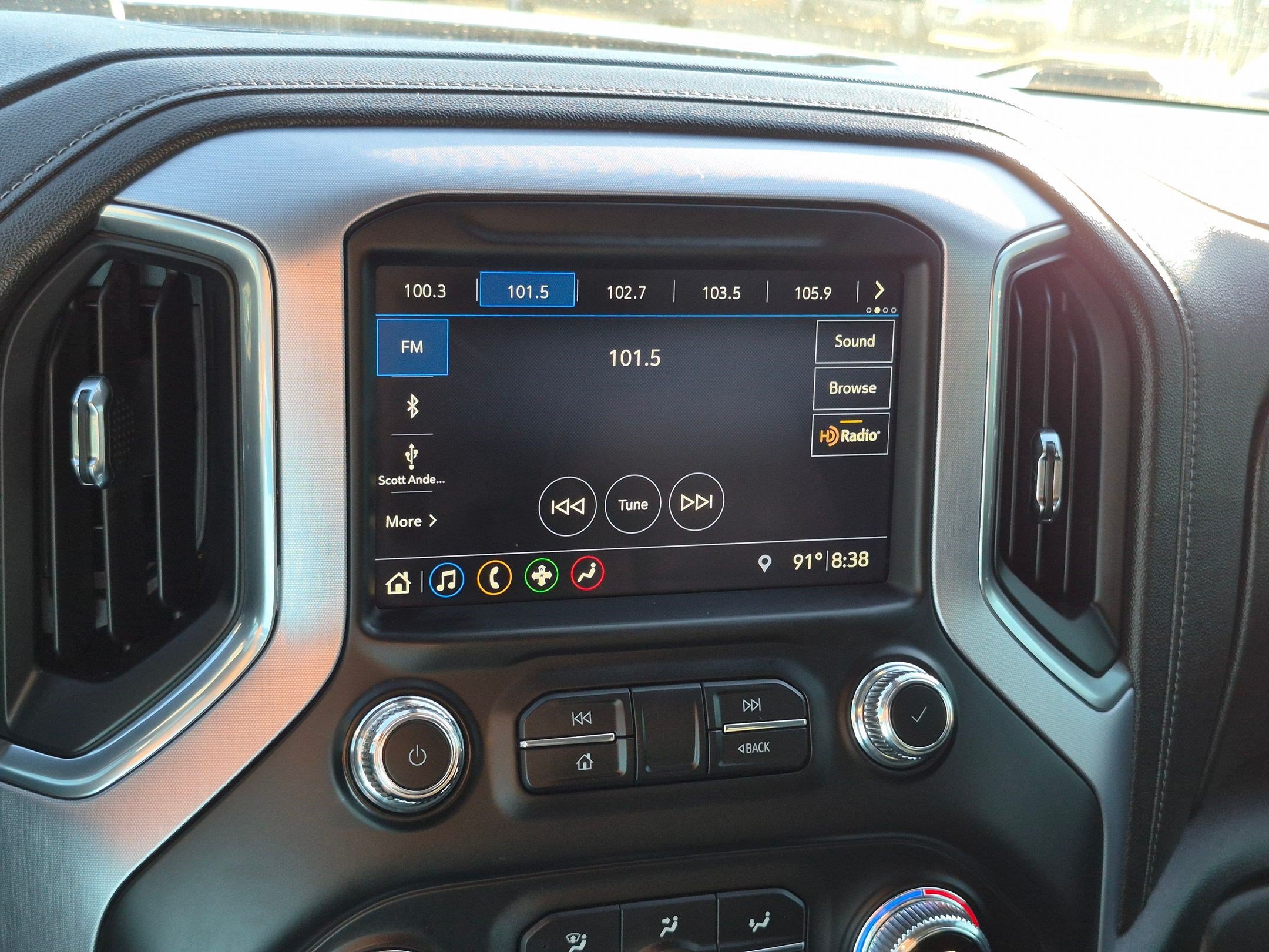 Used 2019 GMC Sierra 1500 SLT w/ Driver Alert Package I AWD/4WD image 24