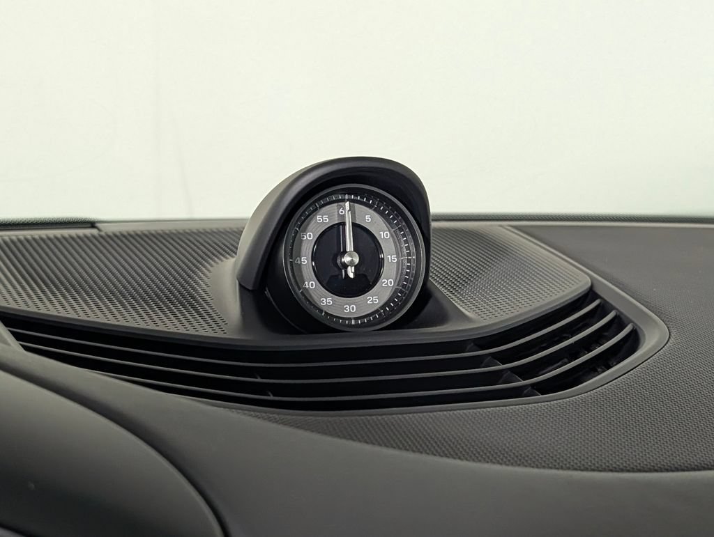New 2026 Porsche Taycan AWD/4WD image 32