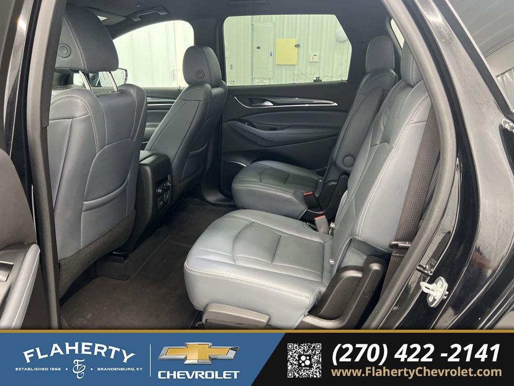Used 2024 Buick Enclave Premium image 11