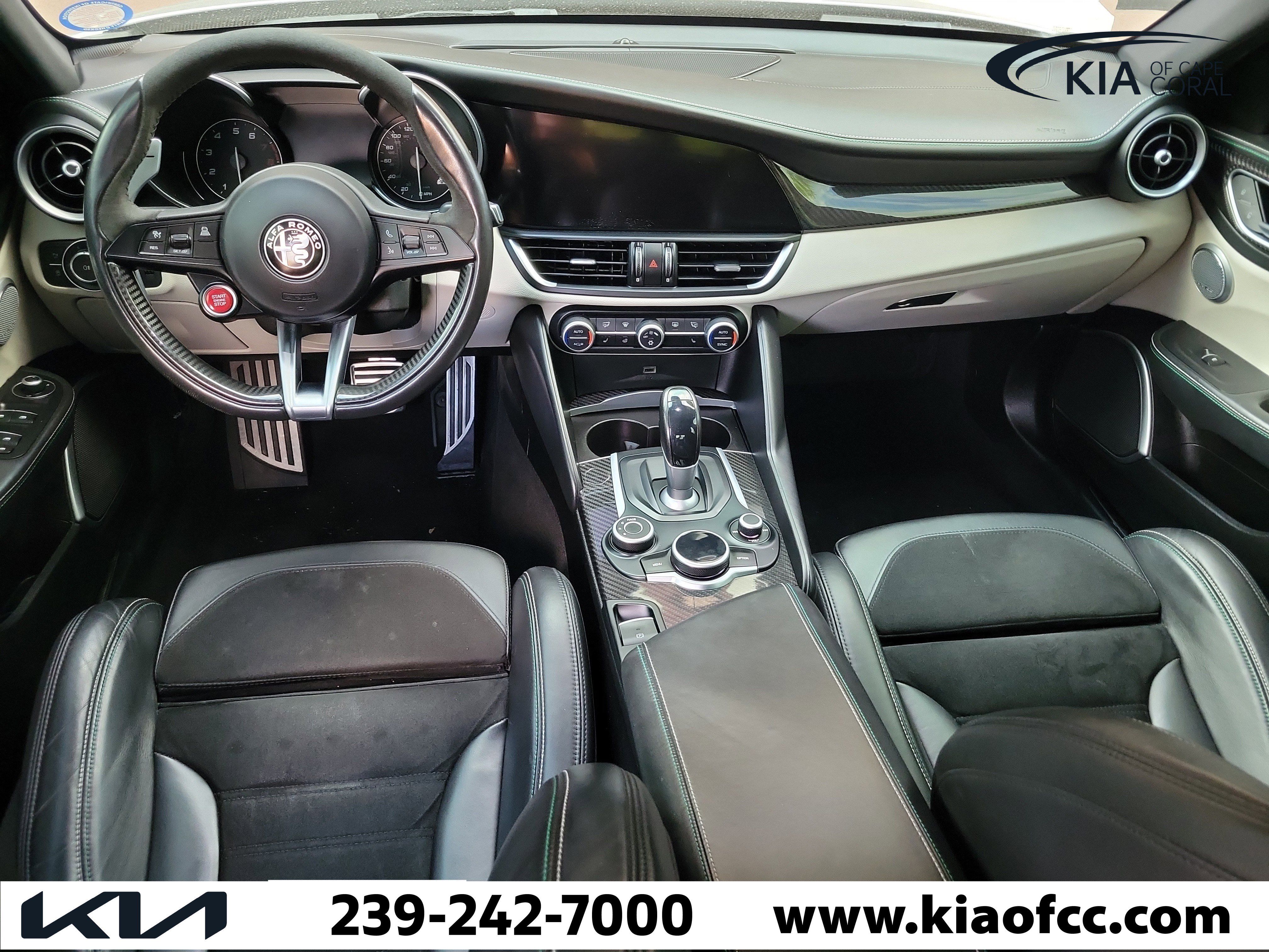 Used 2017 Alfa Romeo Giulia Quadrifoglio RWD image 18