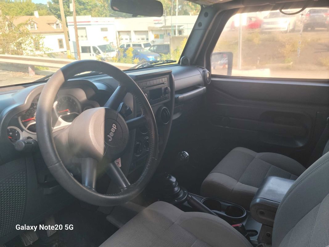 Used 2007 Jeep Wrangler Sahara AWD/4WD image 11