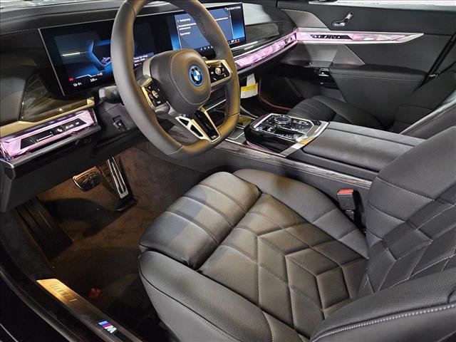 New 2025 BMW i7 eDrive50 w/ M Sport Package image 9