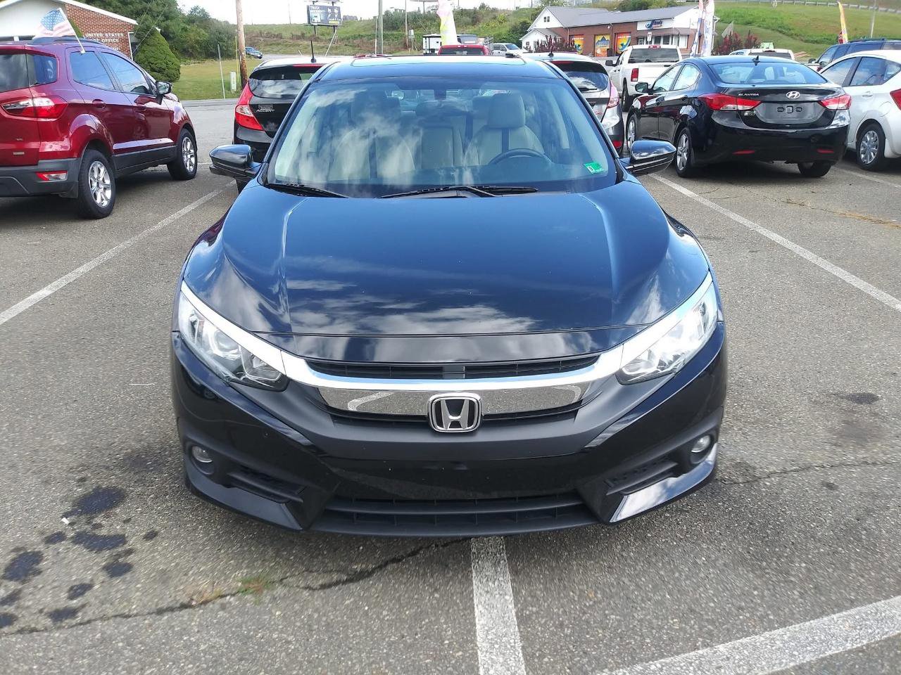 Used 2018 Honda Civic EX-T image 2