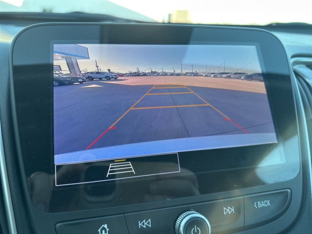 Used 2025 Chevrolet Malibu LS image 15