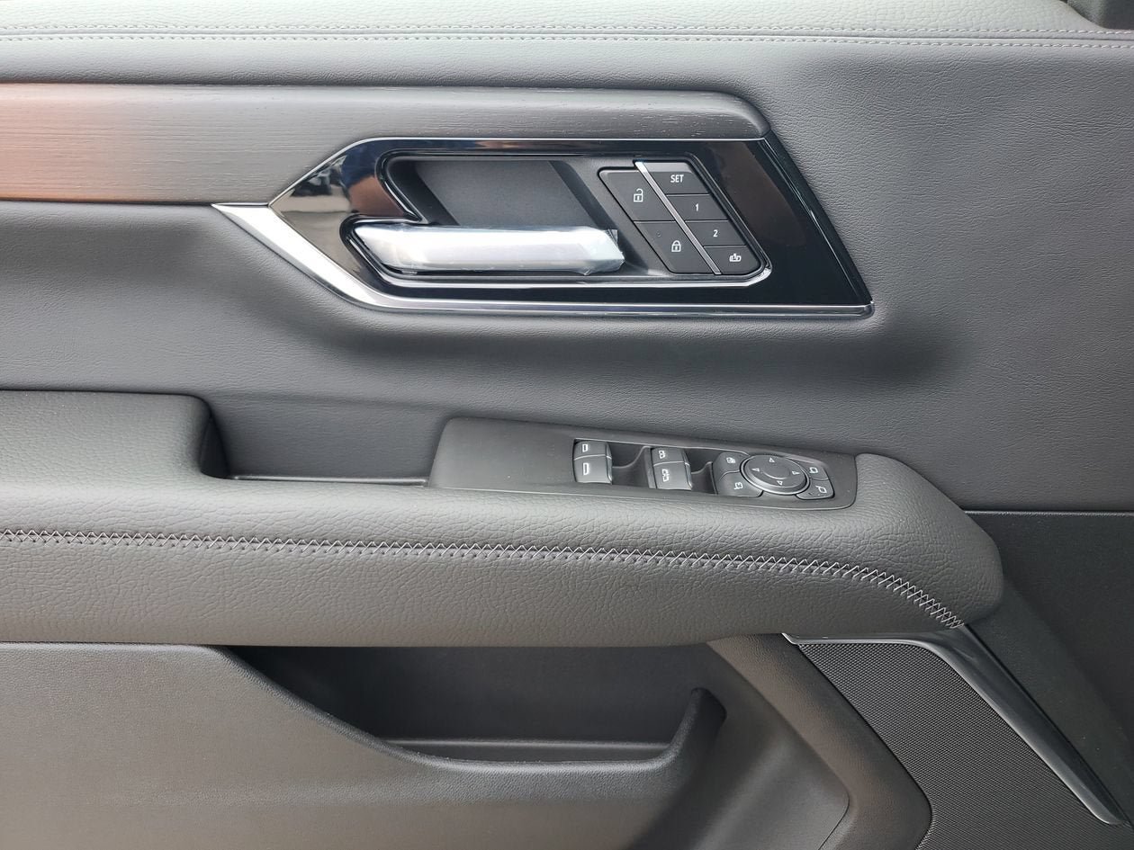 New 2026 GMC Yukon XL Denali RWD image 17