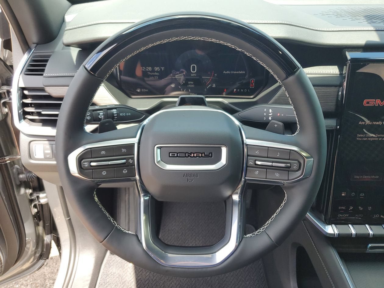 New 2026 GMC Acadia Denali w/ Super Cruise Package FWD image 21