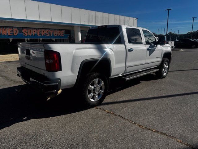 Used 2017 GMC Sierra 2500 SLT w/ Duramax Plus Package AWD/4WD image 3