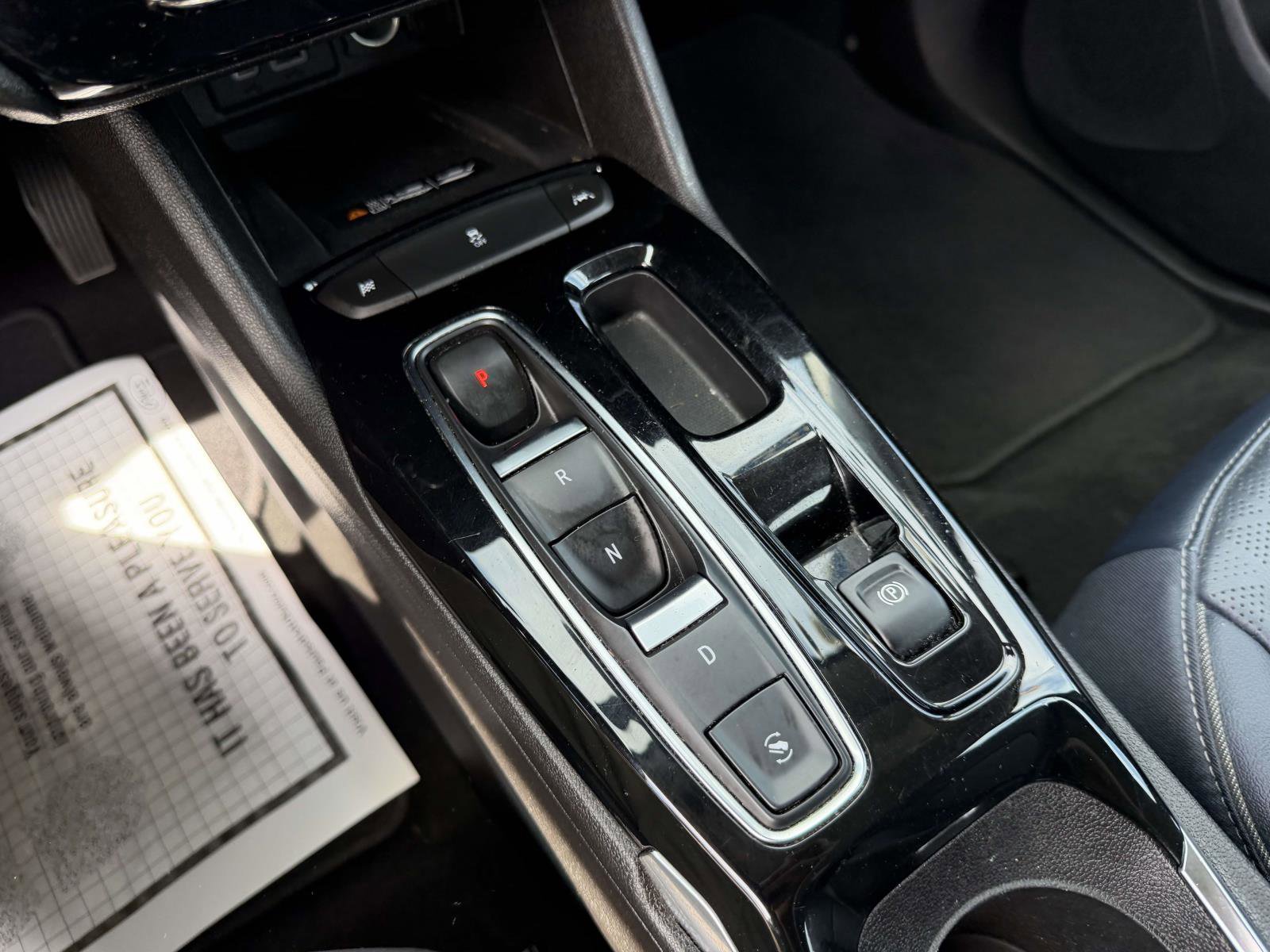 Certified 2022 Chevrolet Bolt EUV LT w/ Convenience Package image 20