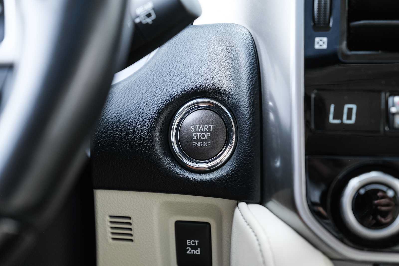 Used 2022 Lexus GX 460 Luxury w/ Sport Design Package AWD/4WD image 45