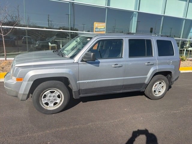 Used 2015 Jeep Patriot Sport w/ Power Value Group AWD/4WD image 24