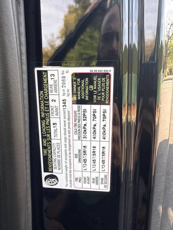 Used 2025 Mercedes-Benz Sprinter 2500 image 36
