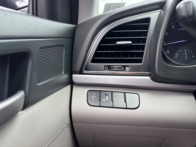 Used 2018 Hyundai Elantra SEL FWD image 19