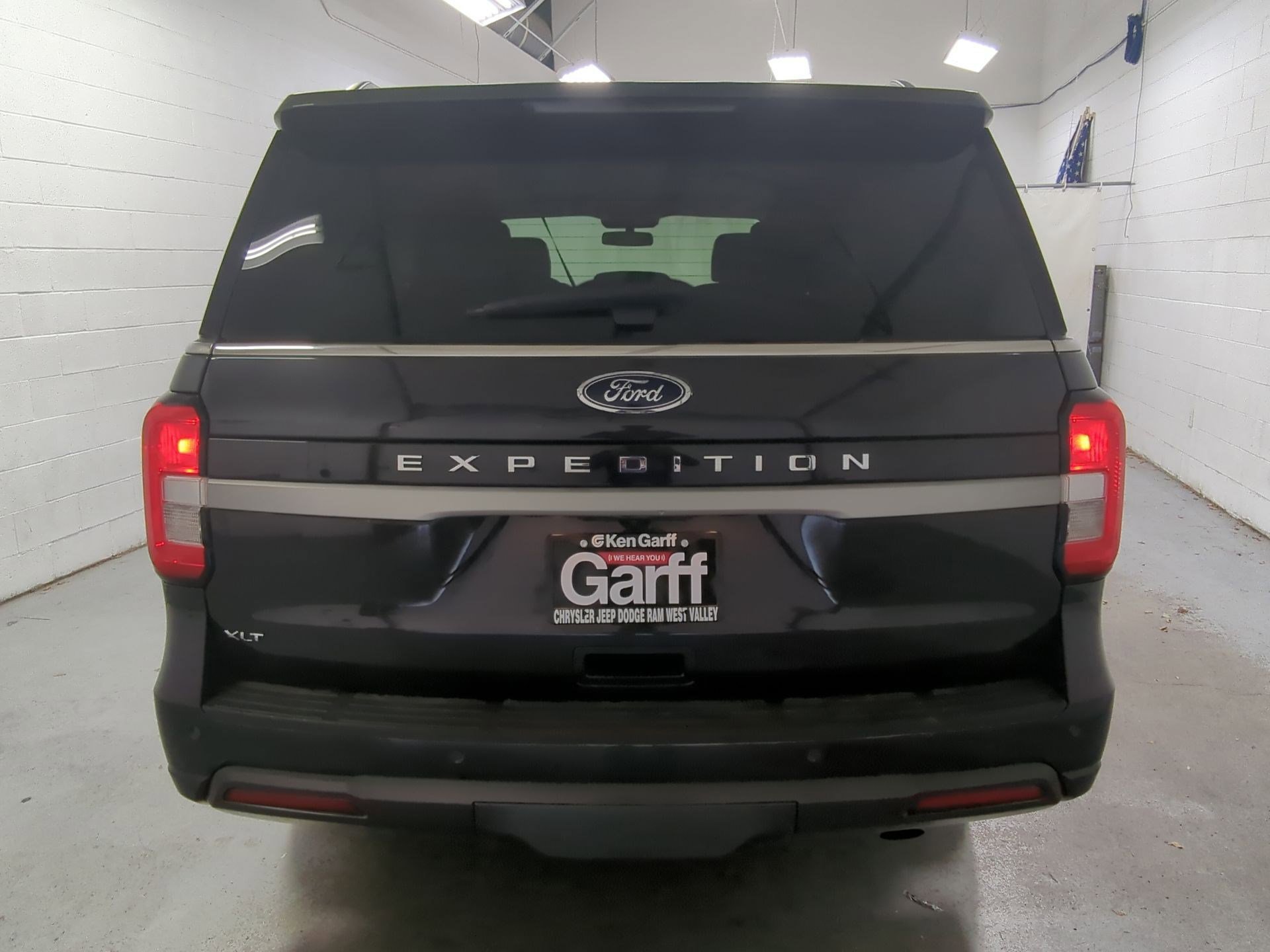 Used 2024 Ford Expedition XLT image 7