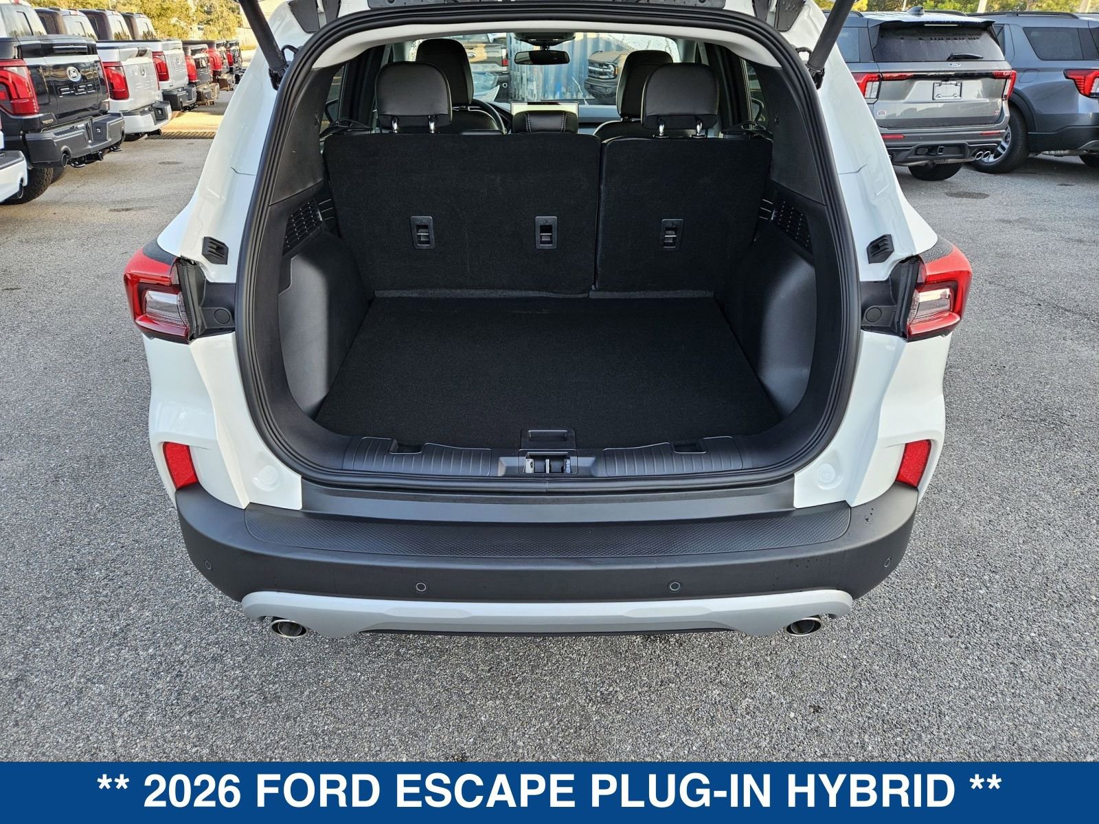 New 2026 Ford Escape SE FWD image 14