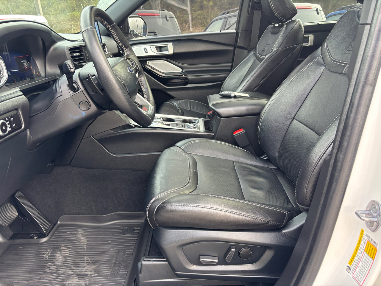 Used 2023 Ford Explorer ST w/ Equipment Group 401A image 11