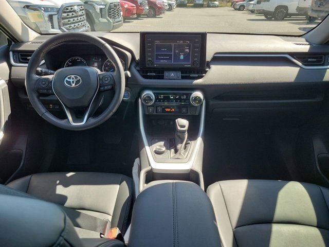Used 2021 Toyota RAV4 XLE Premium image 21