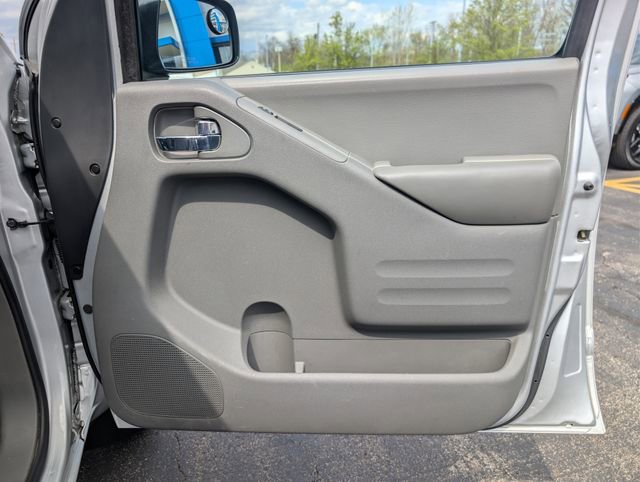 Used 2016 Nissan Frontier SV w/ SV Value Truck Package image 13