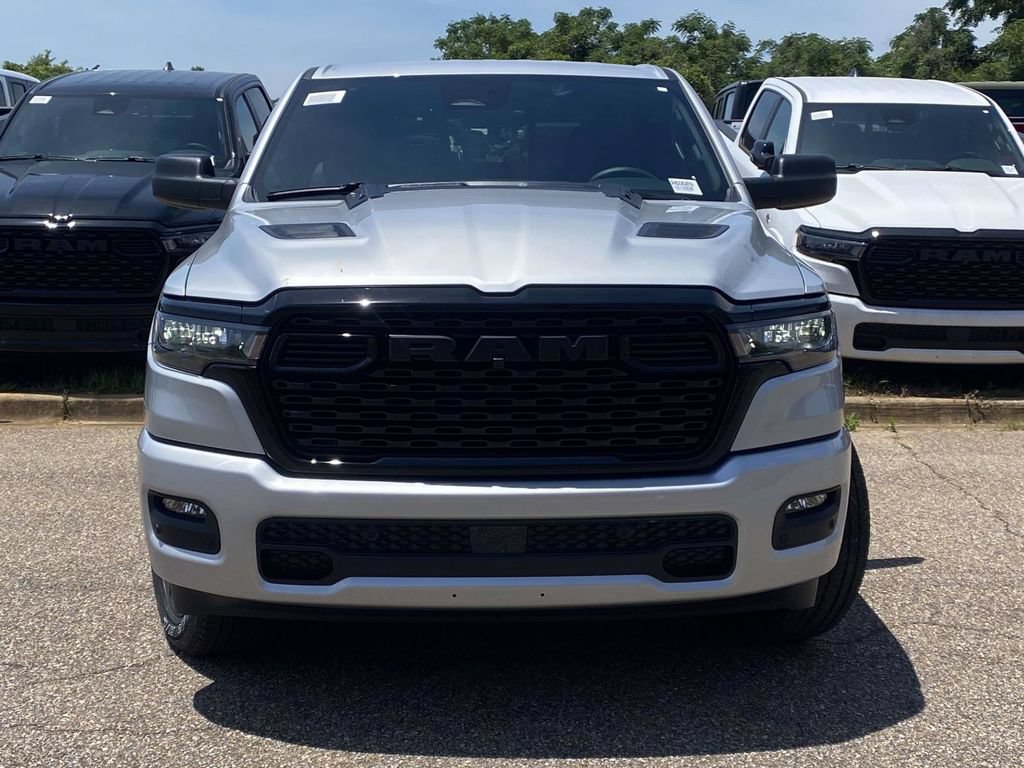 New 2026 RAM 1500 Express AWD/4WD image 32