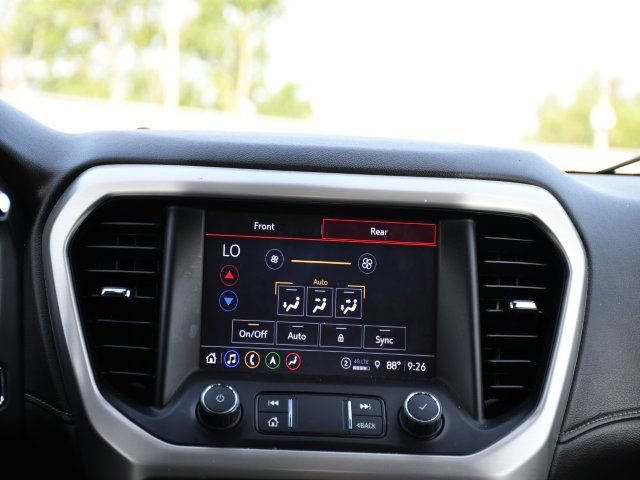 Used 2023 GMC Acadia SLT w/ Technology Package FWD image 31